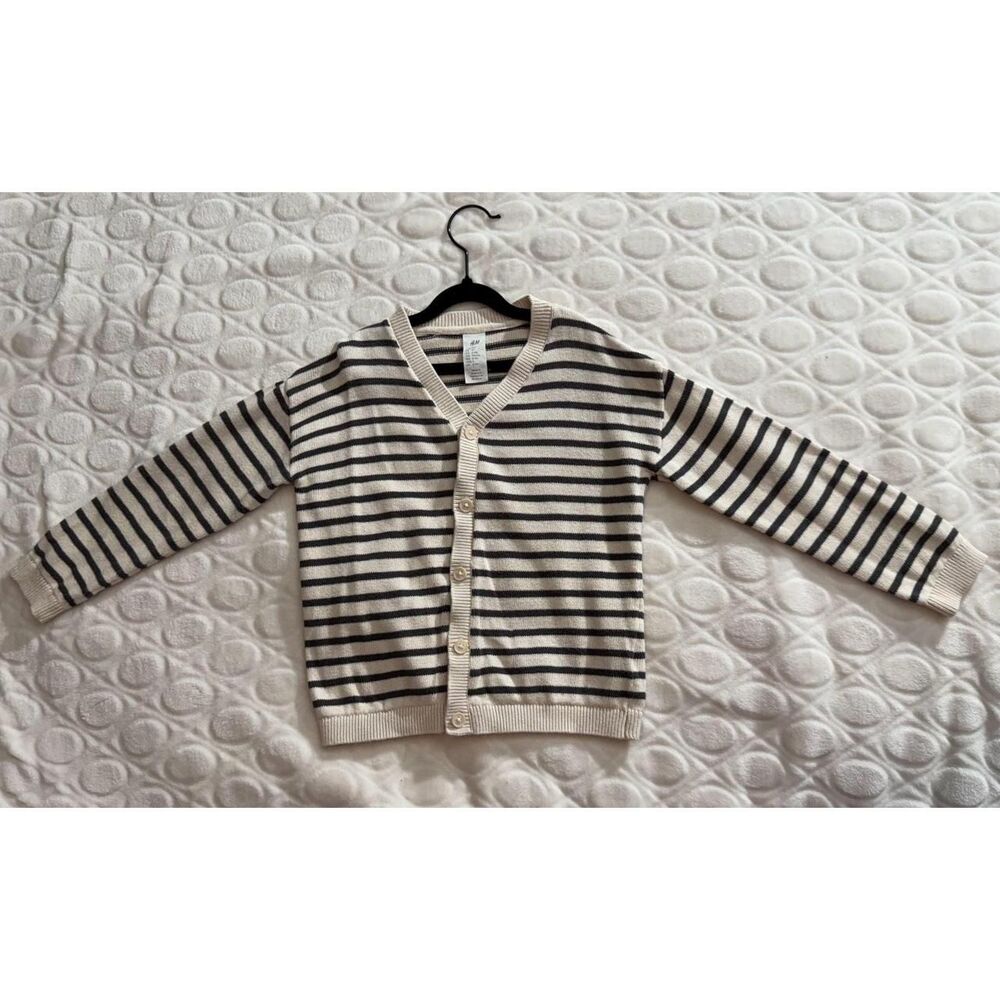 H&M Cardigan - Picture 2 of 5